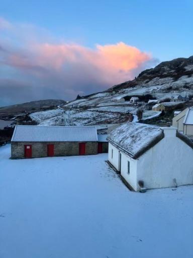 Anne'S Thatched Cottage Kilcar エクステリア 写真