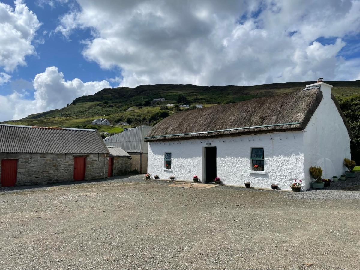 Anne'S Thatched Cottage Kilcar エクステリア 写真